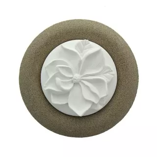 Herboristeria Fragrance Stone Flower On Plate Beige